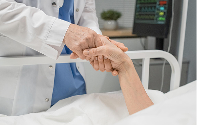 علاج المرضى المحتاجين